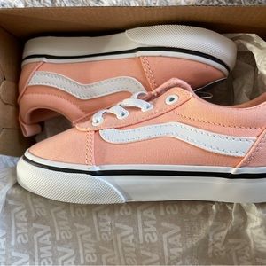 Toddler Van Ward size 8 NIB